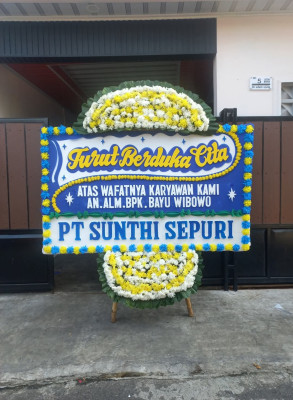 Papan Bunga Duka di Pasir Biru
